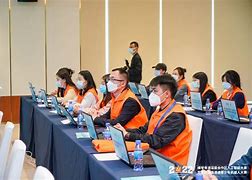 包含“智能裁判系统在中超首次应用，确保比赛公平”的词条
