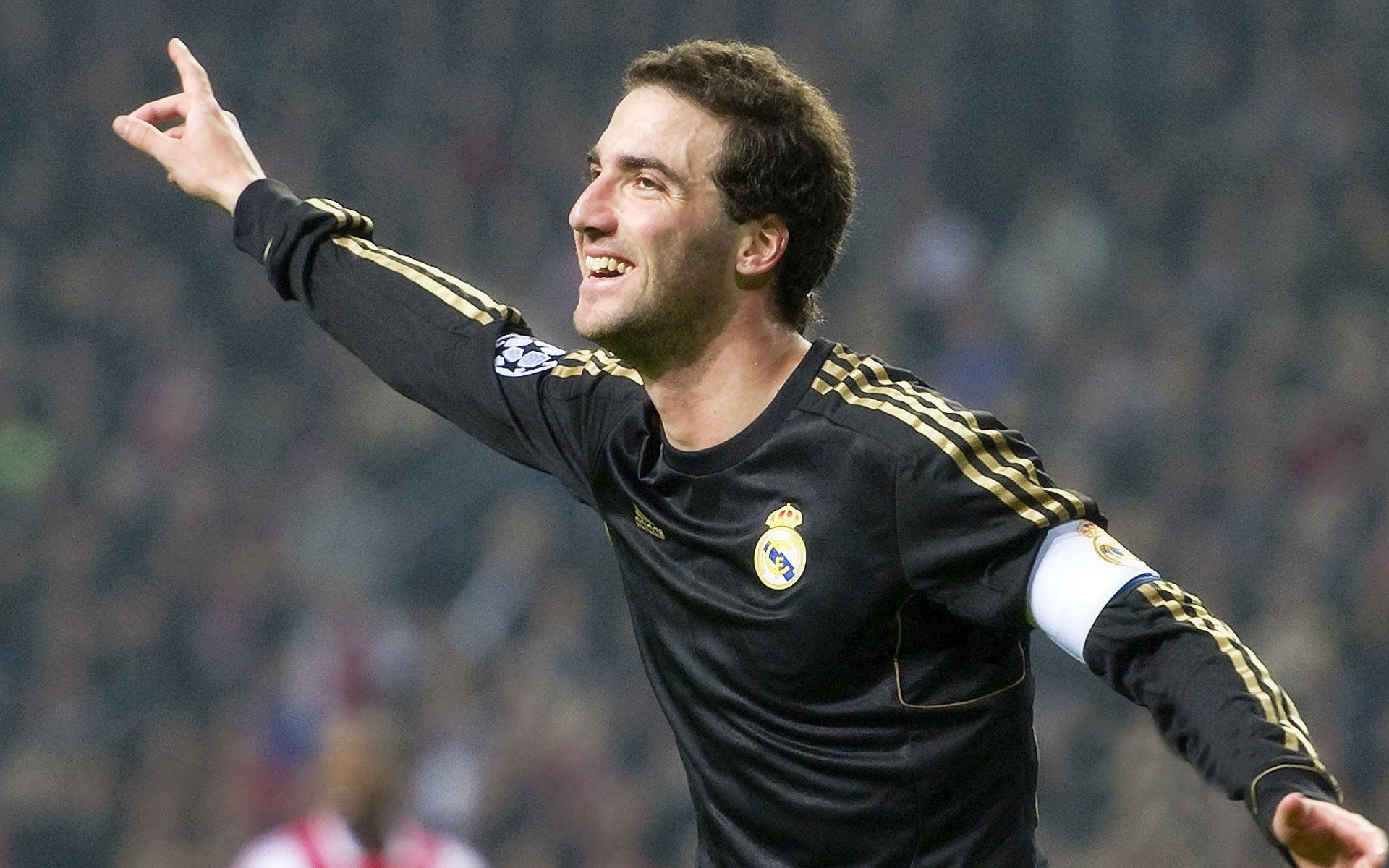 KAIYUNAPP-东亚杯国足平局 球迷热议教练布阵，东亚杯中国队阵容