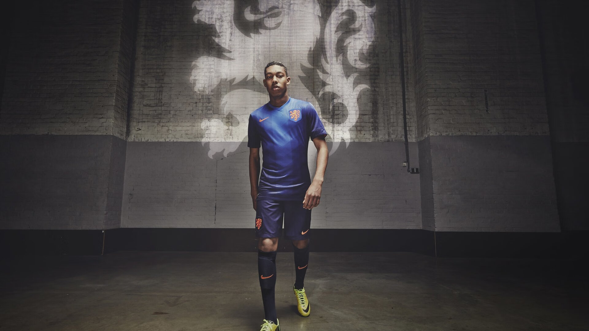 _全民游泳挑战:畅游未来的水世界_,全民学游泳