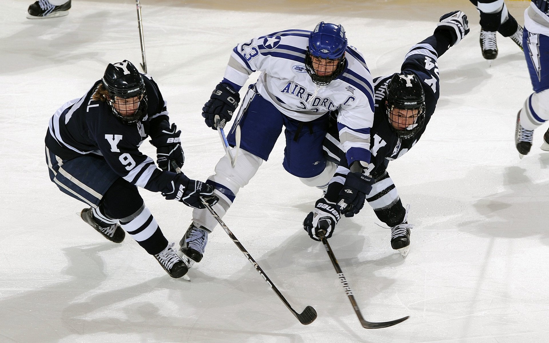 世界女子足球联赛季后赛：中国俱乐部强势出击，女子世界足球锦标赛
