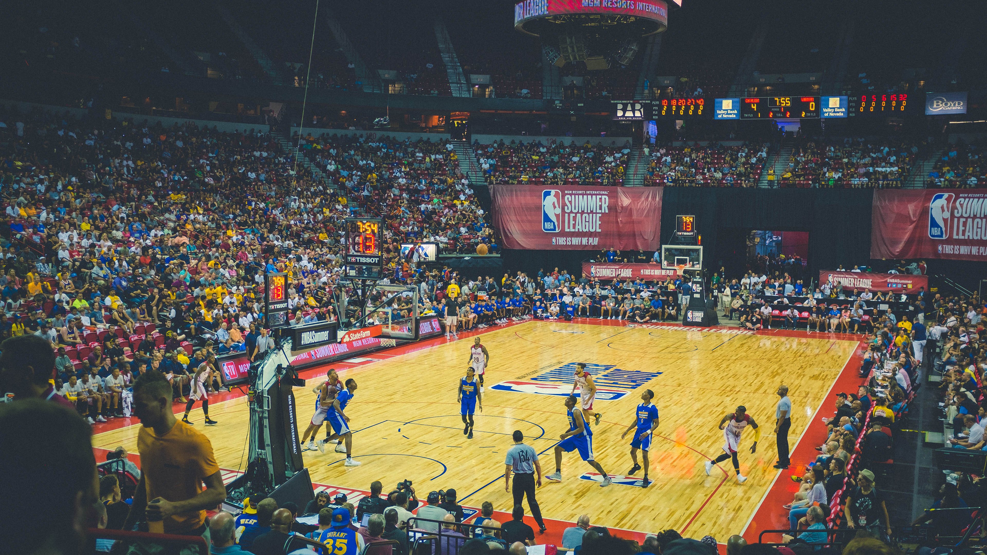 开云体育app下载-青少年篮球“梦想启航”系列活动全面铺开，激发青少年热情，青少年篮球培训教学视频